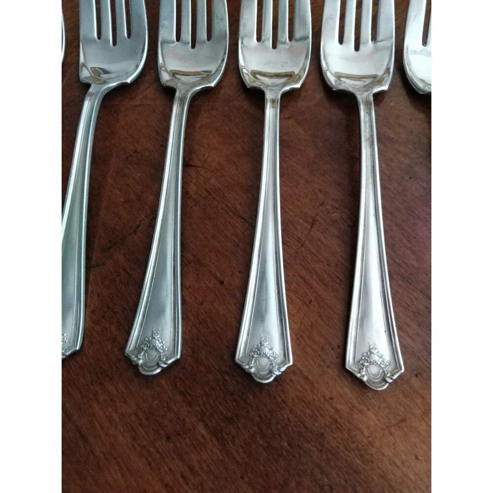 Lot of 8 Wm. Rogers Ashland Silverplate Salad Forks 1914 5.9